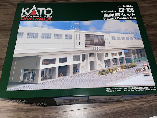 レイアウト〜KATO 高架駅をTomixレイアウトで活用 (1) - 遅咲き鉄道