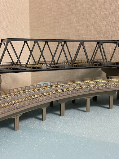 レイアウト〜高架橋部分を Tomix 製品を活用して作る - 遅咲き鉄道模型の道