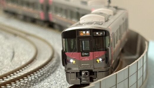JR 227-500系 Urara ピンクのカラーリングも綺麗な岡山の新型車両が入線！